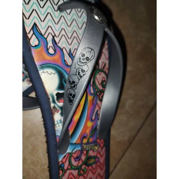 Rare Vintage Unique Men\'s Ed Hardy by Christian Audigier Flip Flops Size 11 / 12 main image 5